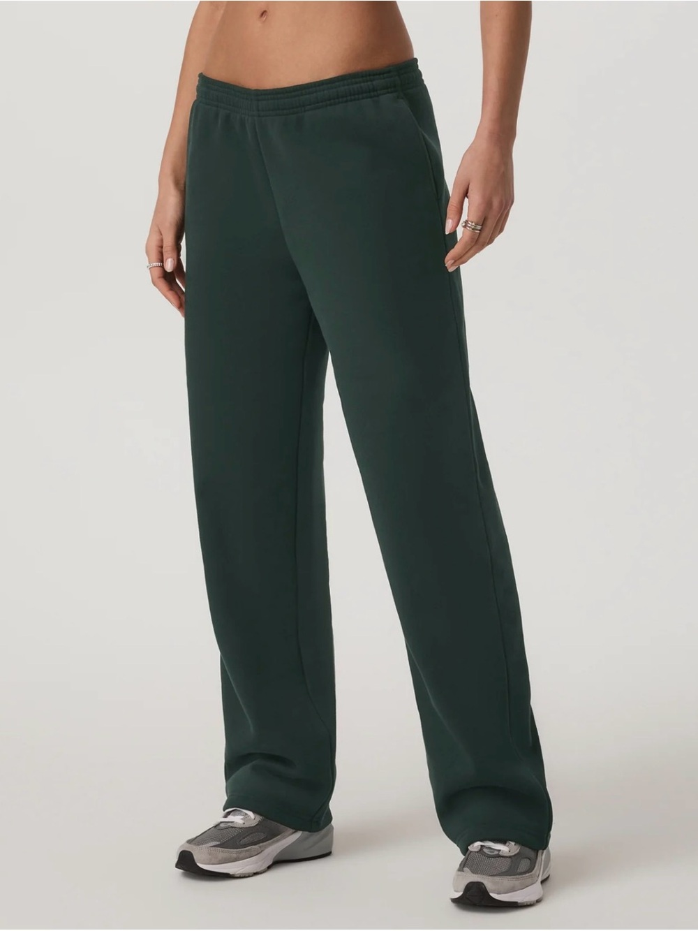 Vuori Restore straight leg Sweatpants pine Green Small